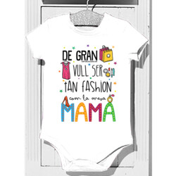 "DE GRAN VULL SER TAN FASHION COM LA MEVA MAMA" Body nadó