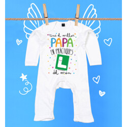 "TINC EL MILLOR PAPA EN PRÀCTIQUES DEL MÓN" Pijama bebé